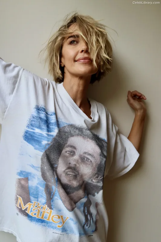 Arielle Kebbel photo 2 of 231