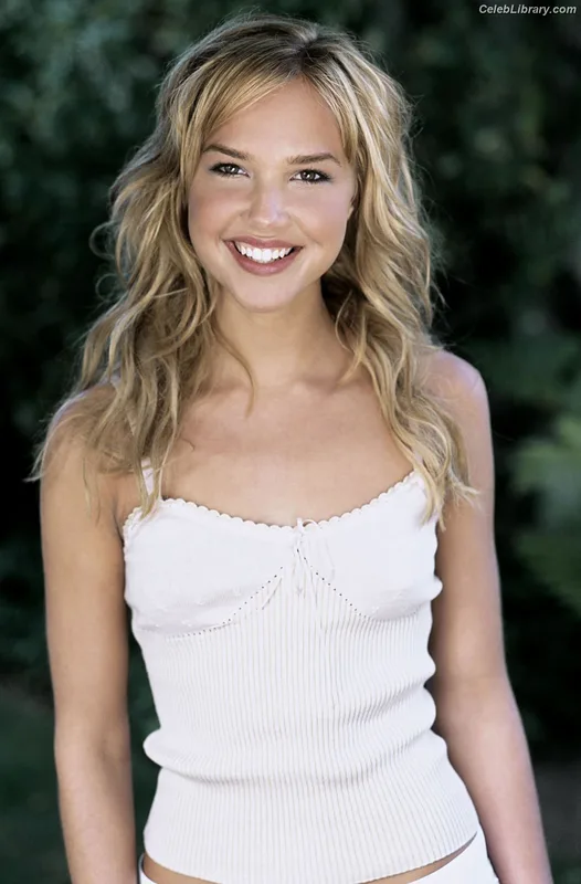 Arielle Kebbel photo 5 of 231