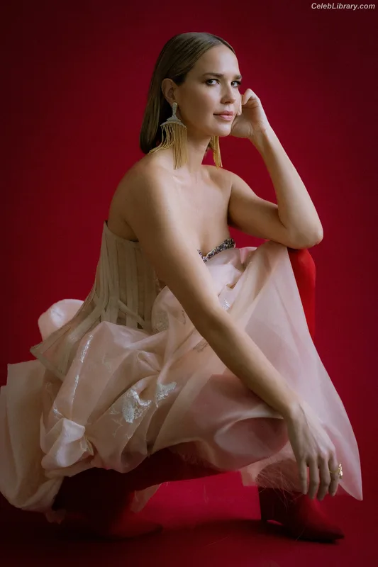 Arielle Kebbel photo 5 of 231