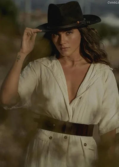 Arienne Mandi