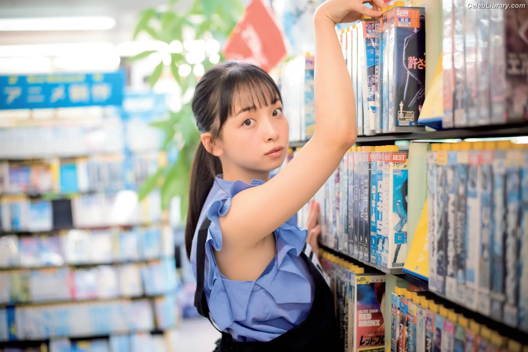 Arisa Komiya photo 3 of 295