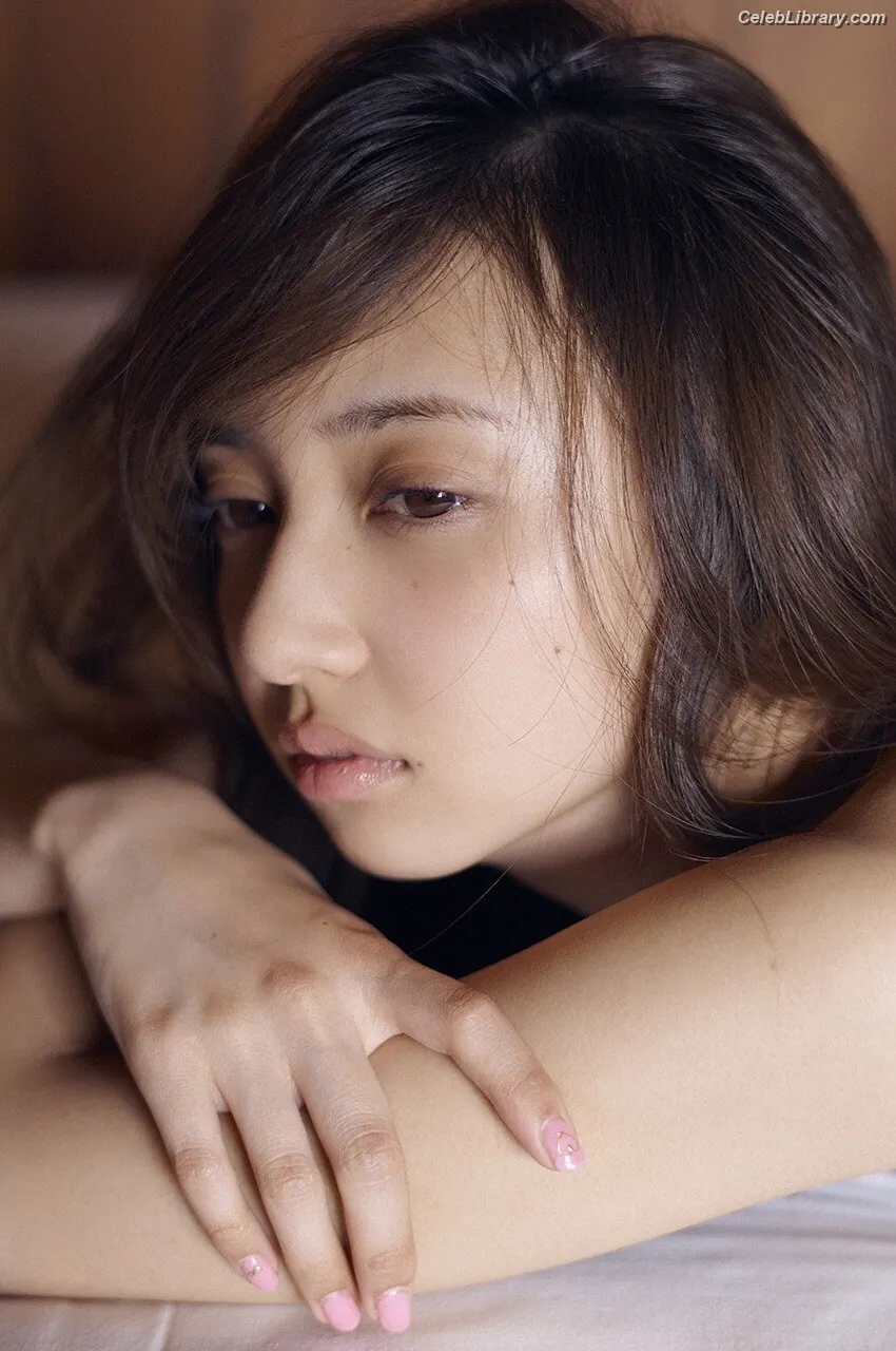 Arisa Komiya photo 19 of 295