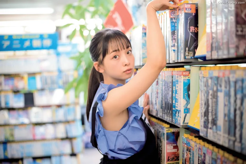 Arisa Komiya photo 3 of 296