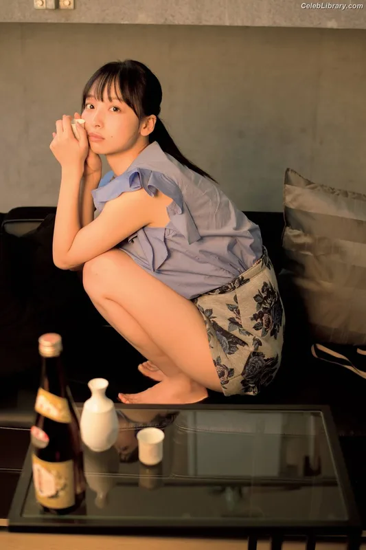 Arisa Komiya photo 4 of 296