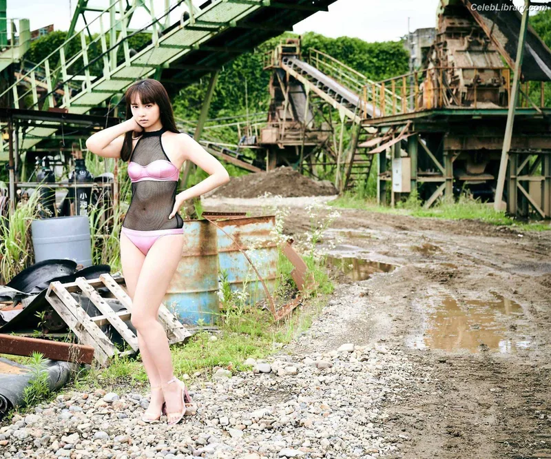 Arisa Komiya photo 20 of 296
