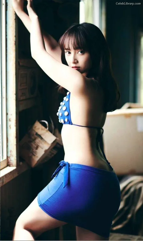 Arisa Komiya photo 23 of 296