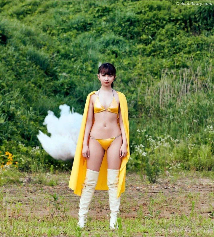 Arisa Komiya photo 15 of 296