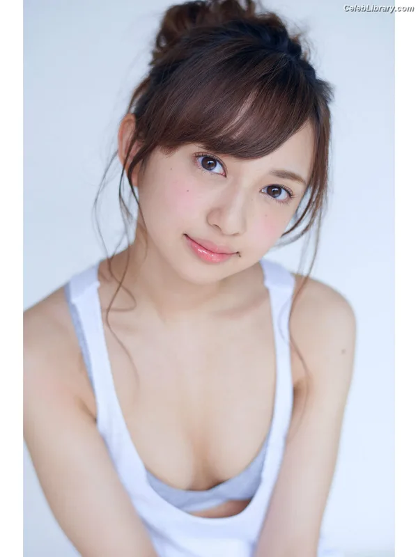 Arisa Komiya photo 5 of 296