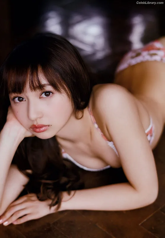 Arisa Komiya photo 13 of 296