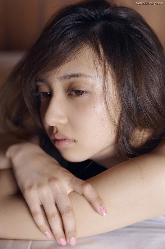 Arisa Komiya photo 19 of 296