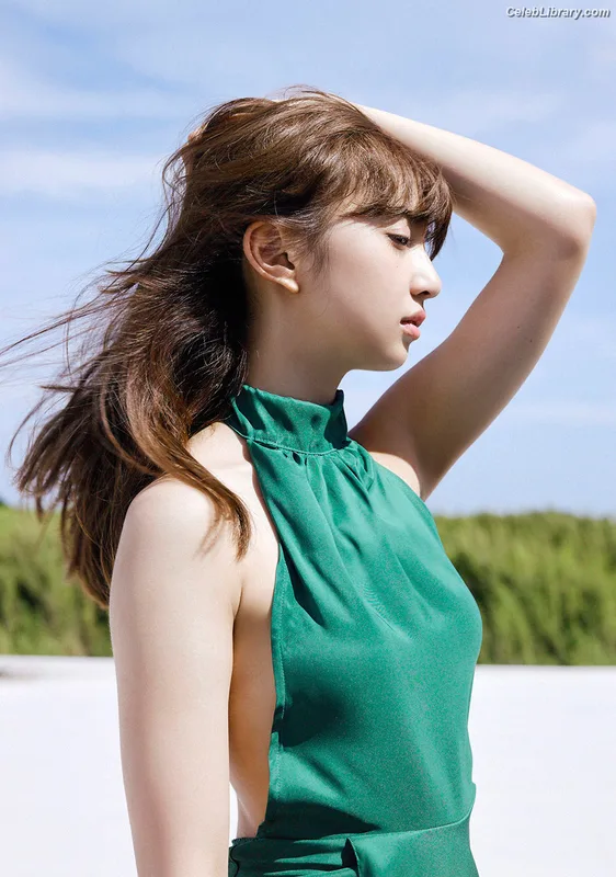 Arisa Komiya photo 3 of 296