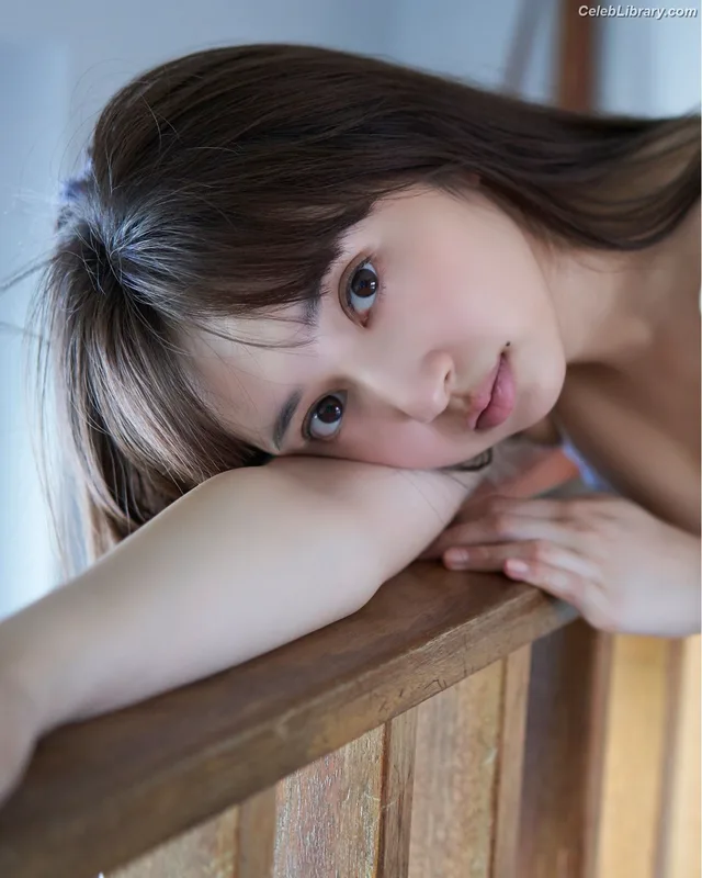 Arisa Komiya photo 5 of 296