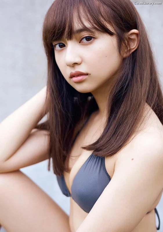 Arisa Komiya photo 10 of 296