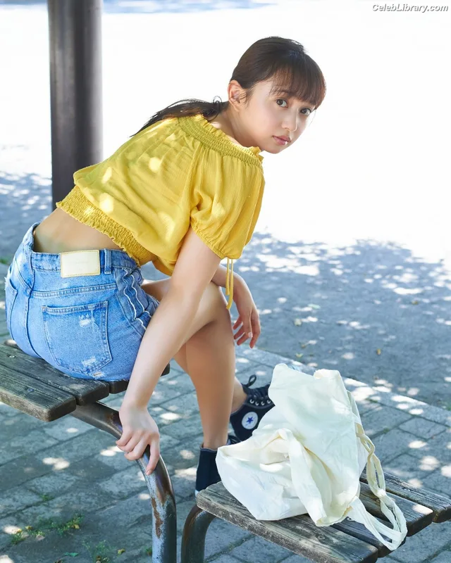 Arisa Komiya photo 7 of 296
