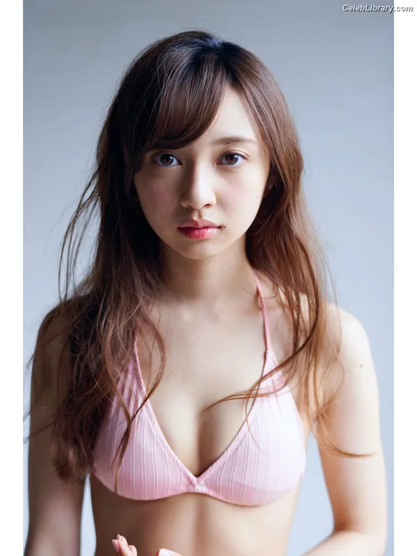 Arisa Komiya photo 1 of 296