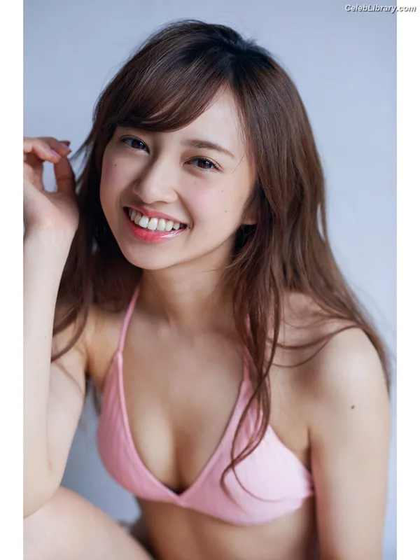 Arisa Komiya photo 12 of 296