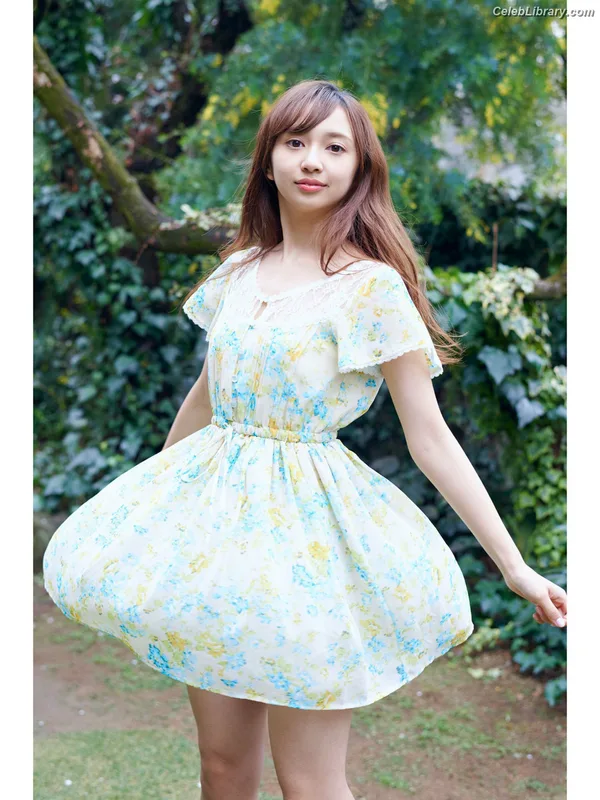 Arisa Komiya photo 24 of 296