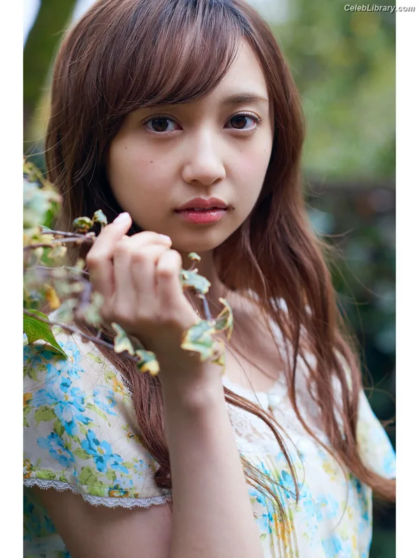 Arisa Komiya photo 15 of 296