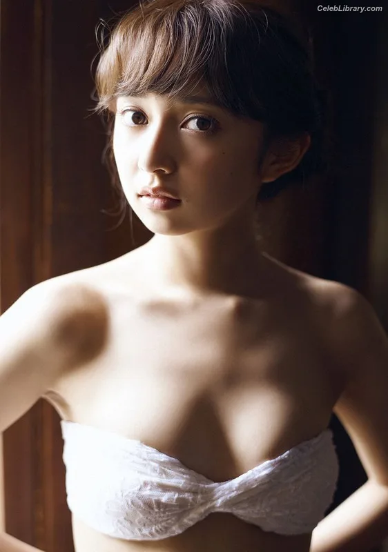 Arisa Komiya photo 3 of 296