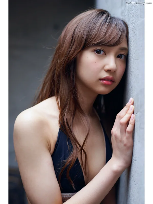 Arisa Komiya photo 5 of 296