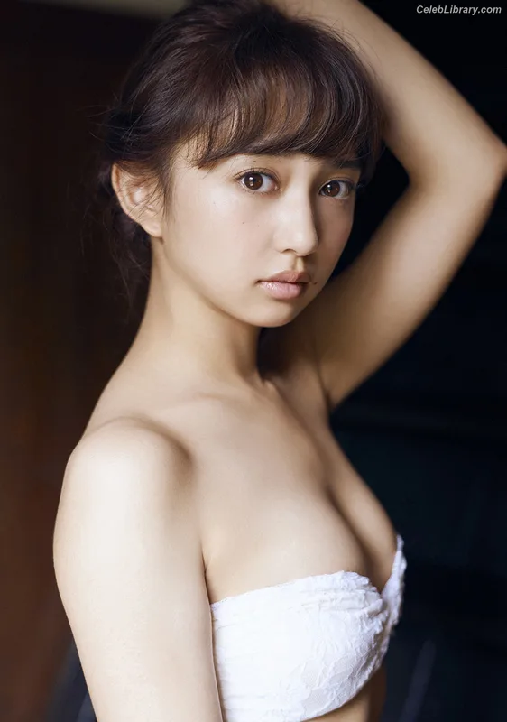 Arisa Komiya photo 7 of 296