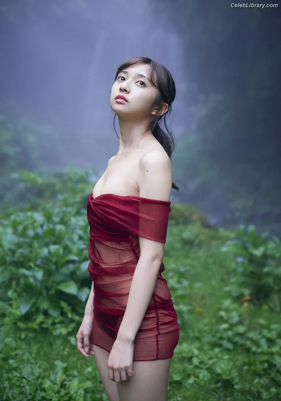 Arisa Komiya photo 16 of 296