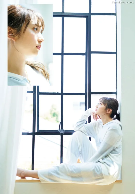 Arisa Komiya photo 4 of 296