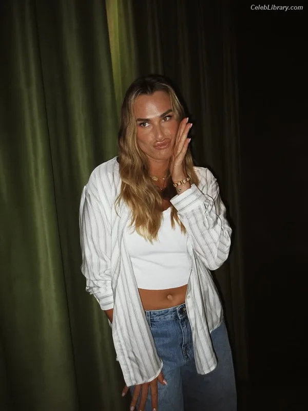 Aryna Sabalenka photo 23 of 538
