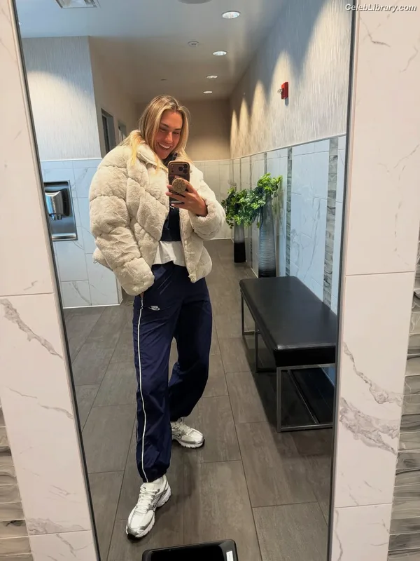 Aryna Sabalenka photo 11 of 538