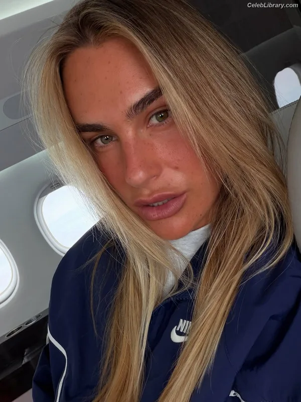 Aryna Sabalenka photo 15 of 538