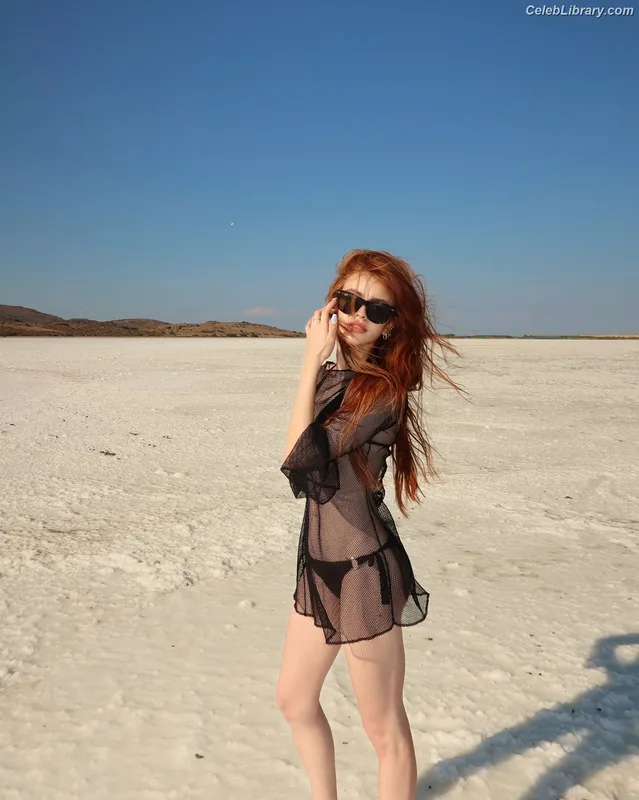 Asena Keskinci photo 3 of 46