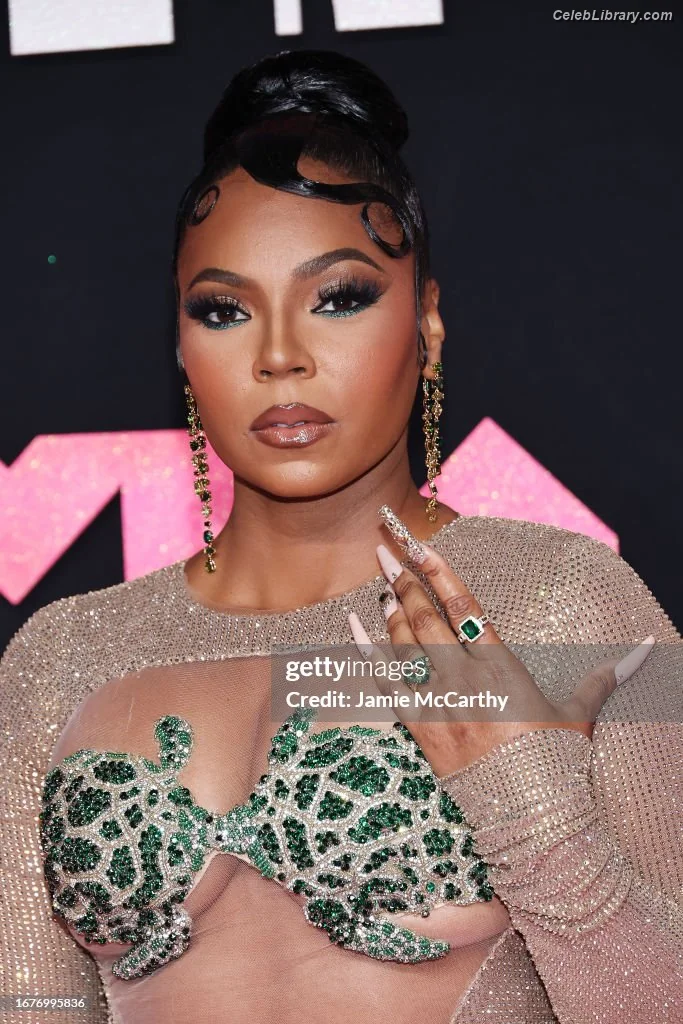 Ashanti photo 22 of 294