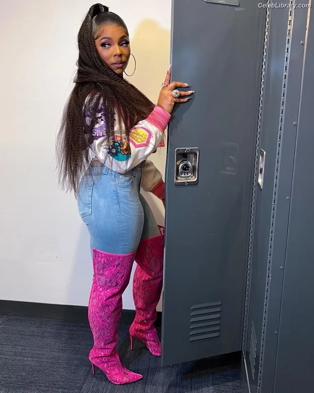 Ashanti photo 8 of 295