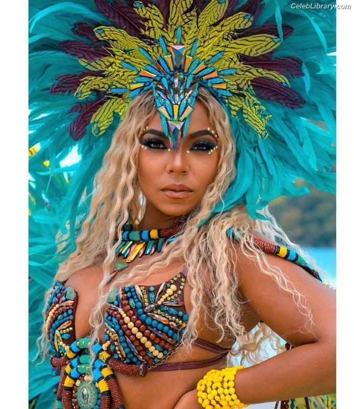 Ashanti photo 11 of 295