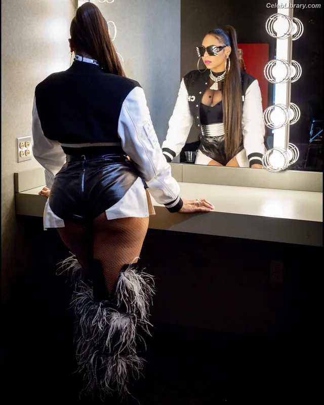 Ashanti photo 12 of 295