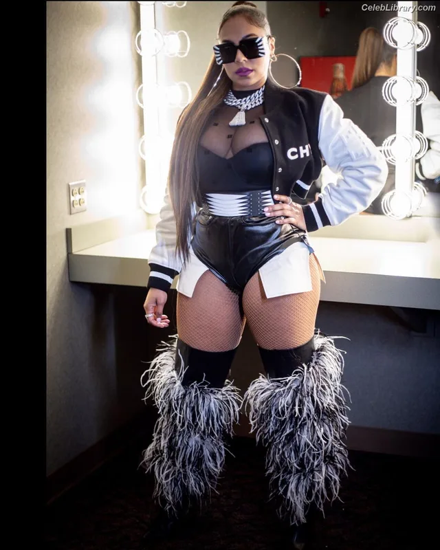 Ashanti photo 18 of 295