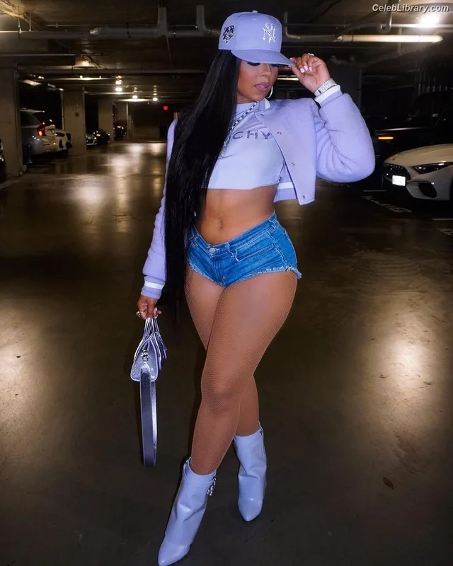 Ashanti photo 12 of 295
