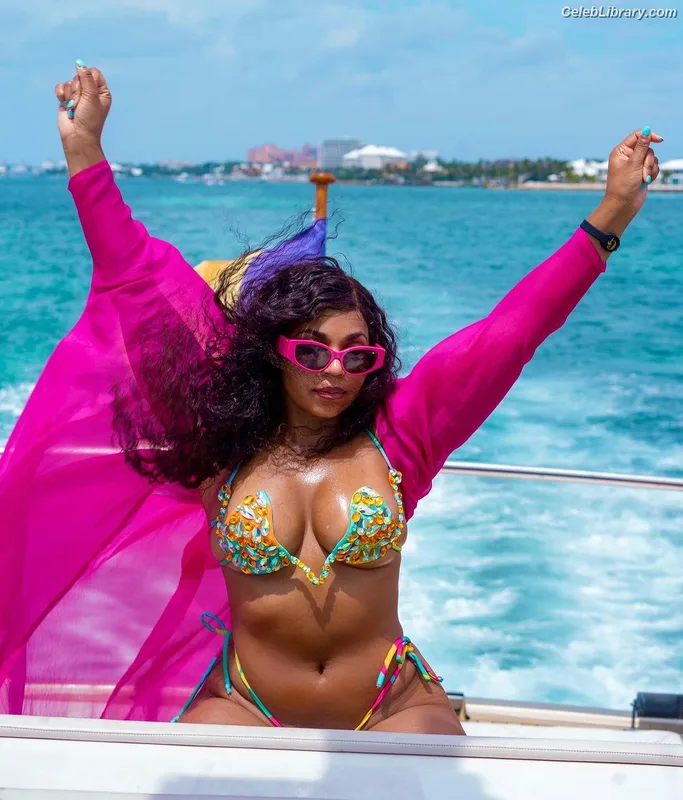 Ashanti photo 6 of 295