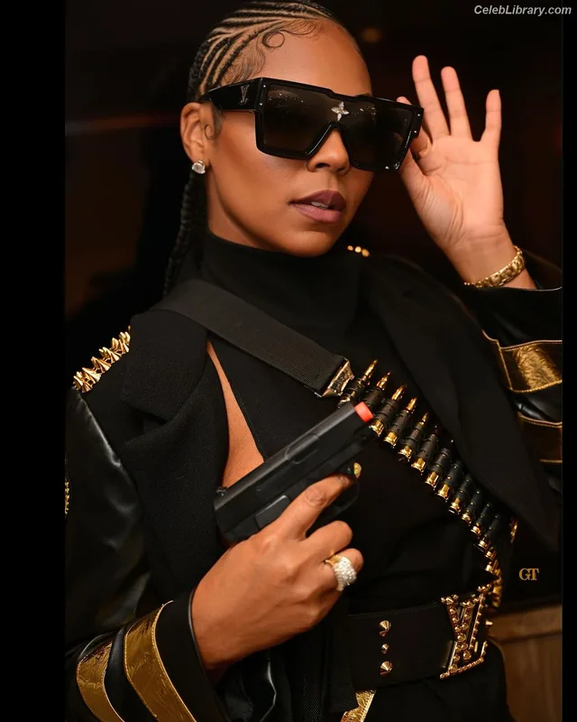 Ashanti photo 13 of 295
