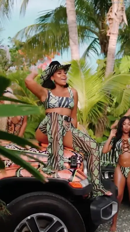 Ashanti photo 23 of 295