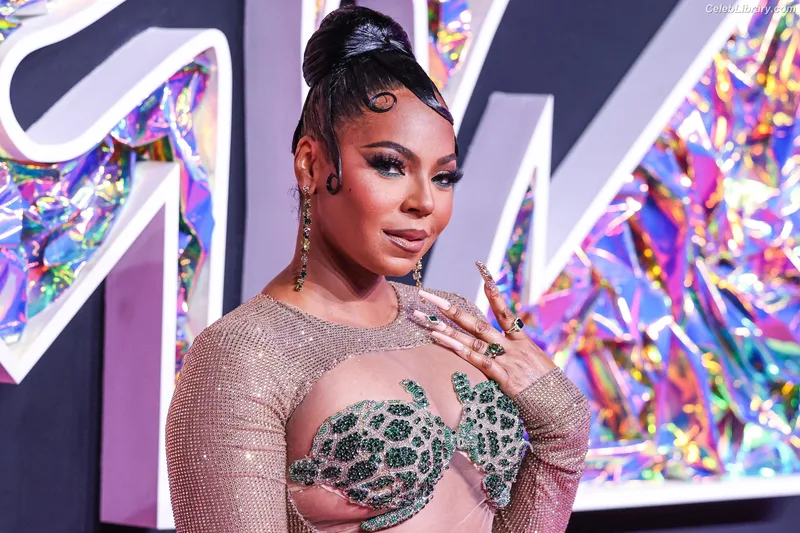 Ashanti photo 13 of 295