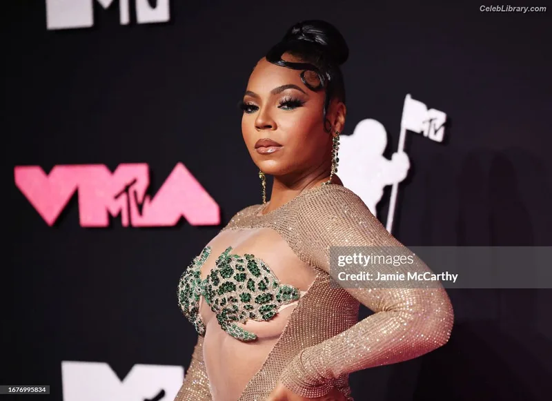 Ashanti photo 21 of 295