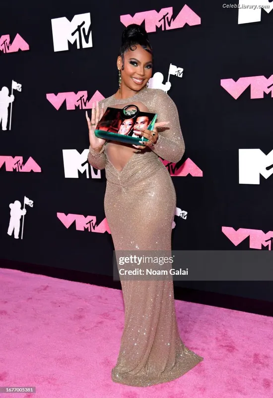 Ashanti photo 24 of 295