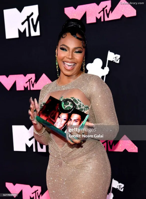 Ashanti photo 1 of 295