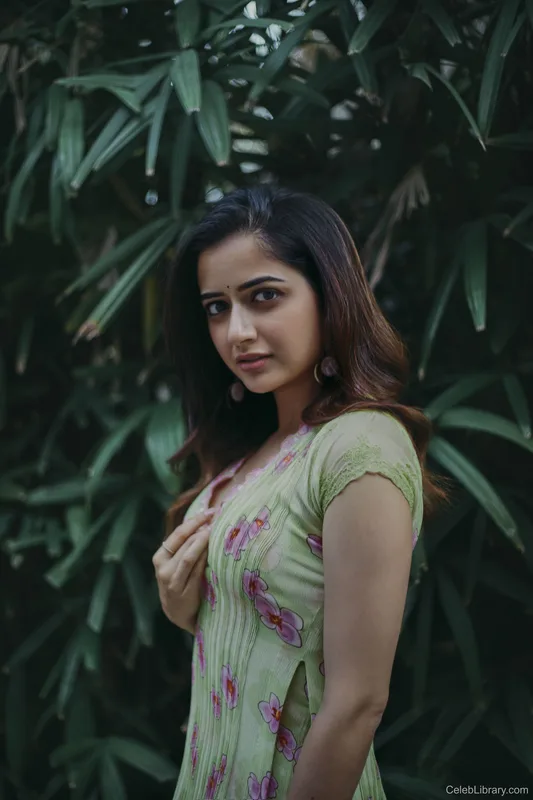 Ashika Ranganath photo 3 of 23
