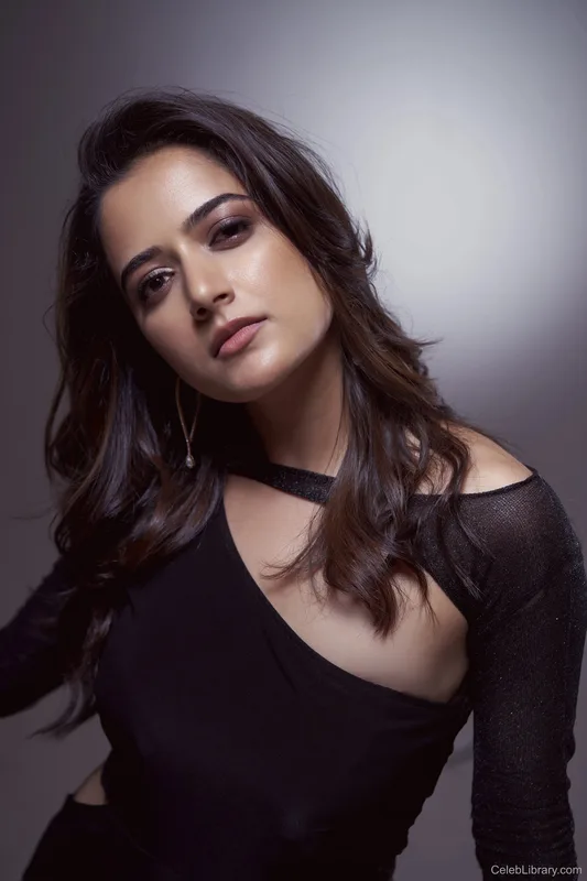 Ashika Ranganath photo 19 of 23
