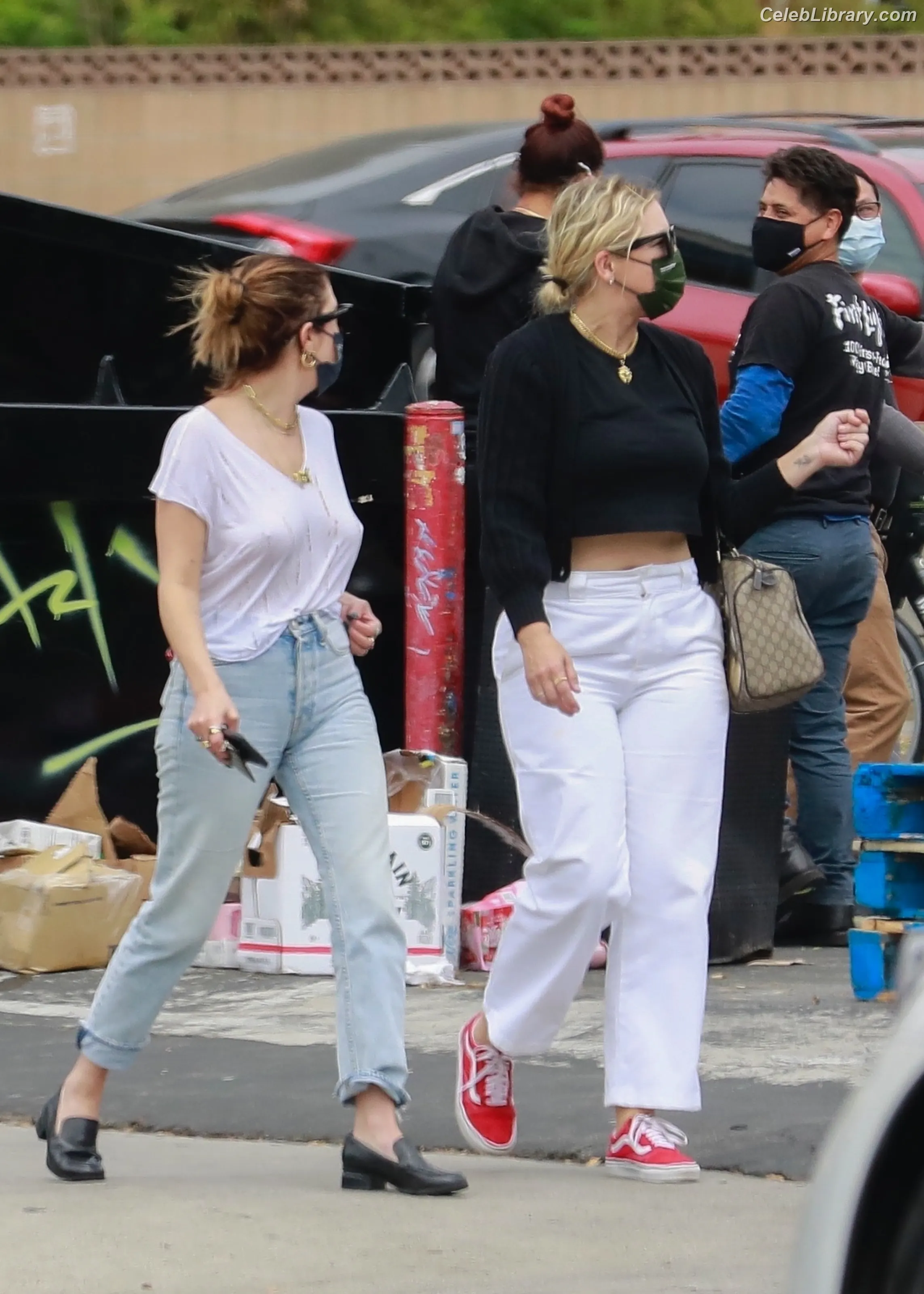 Ashley Benson photo 6 of 919