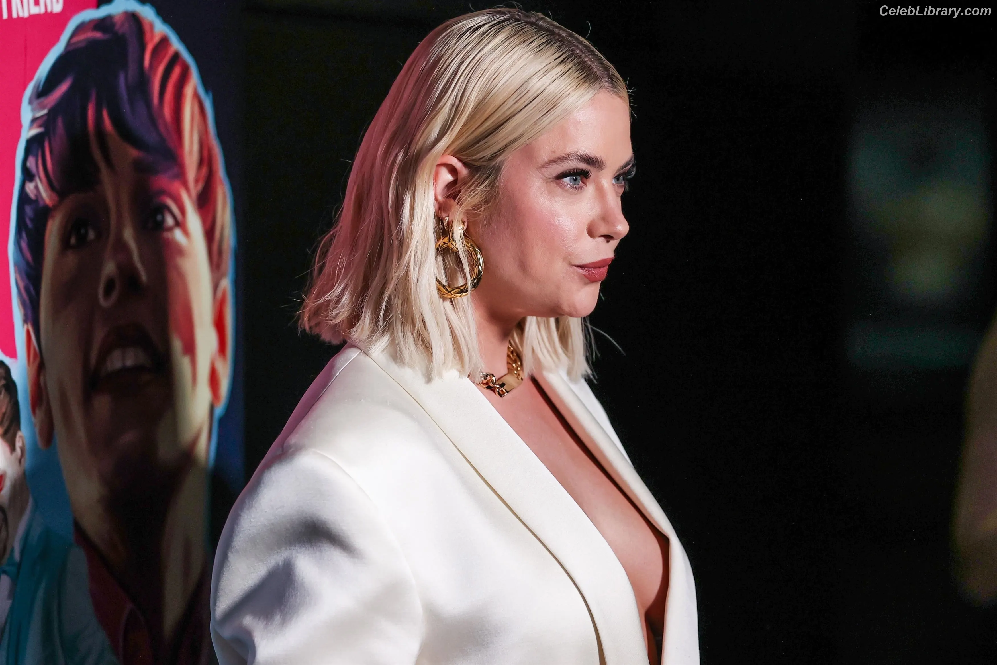 Ashley Benson photo 11 of 919