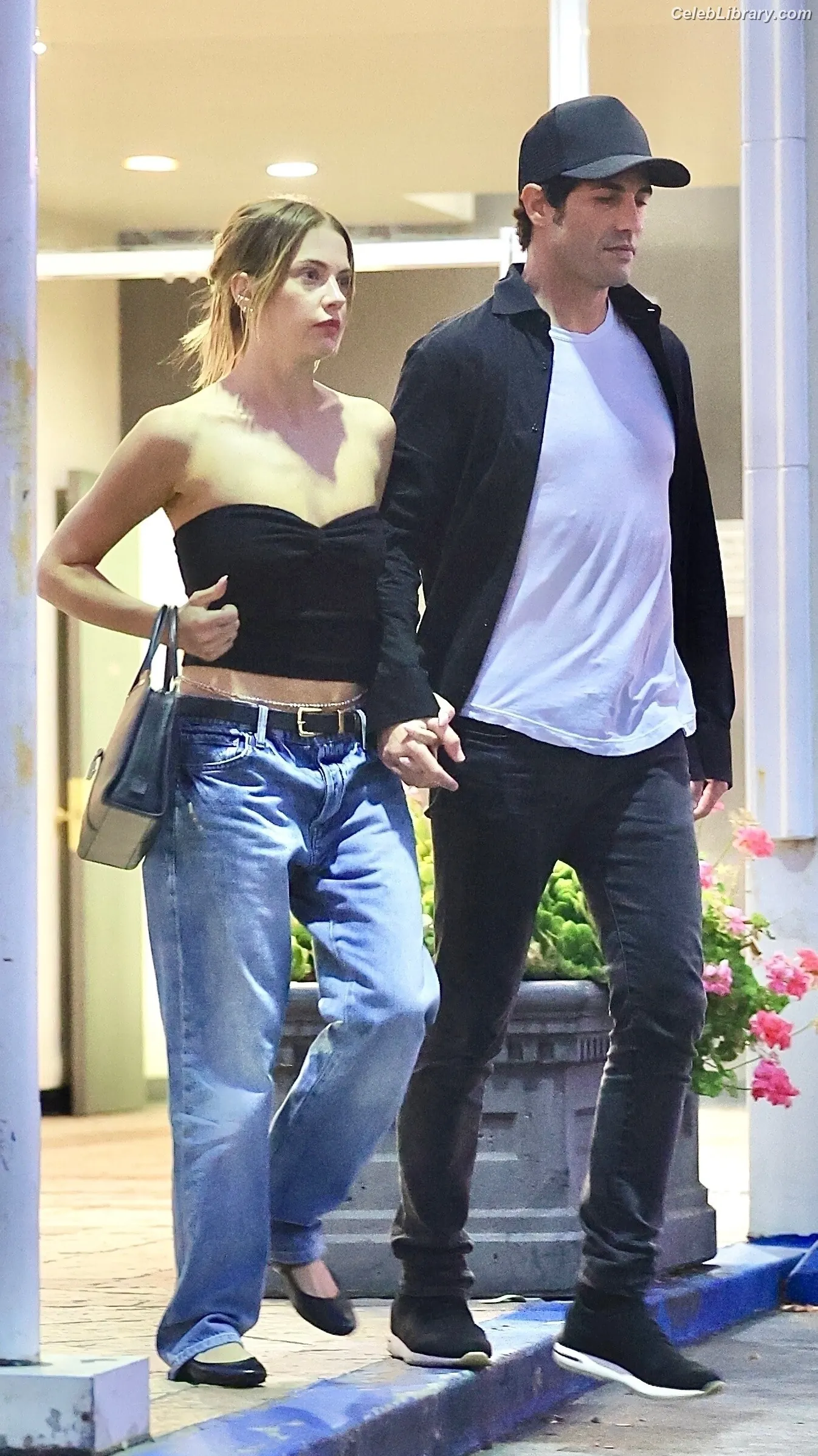 Ashley Benson photo 7 of 919