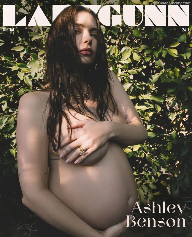 Ashley Benson photo 9 of 920